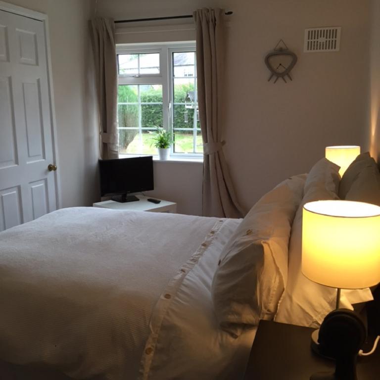 Illshaw Heath Farm Guest Lodge Hockley Heath Szoba fotó